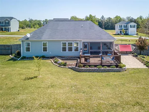 Snow Camp, NC 27349,5337 Longspur DR