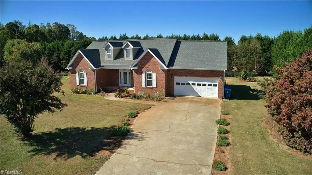 Mocksville, NC 27028,123 Cedarwood PL