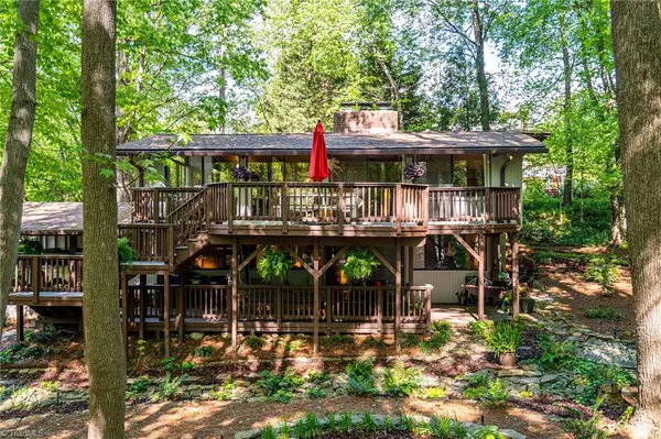 Jamestown, NC 27282,705 Ragsdale RD