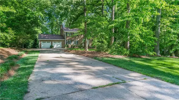 Jamestown, NC 27282,201 Buttercup DR