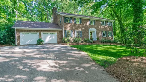 201 Buttercup DR, Jamestown, NC 27282