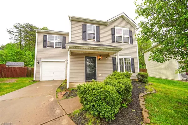 4800 Yellow Locust DR, Browns Summit, NC 27214