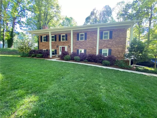 304 Whispering Creek RD, King, NC 27021