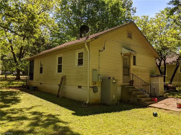 Graham, NC 27253,912 Patton ST