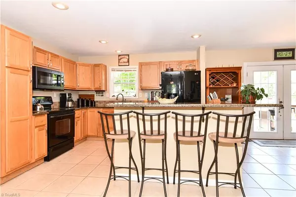 Oak Ridge, NC 27310,2033 Beeson RD