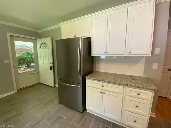 King, NC 27021,406 Weatherford DR