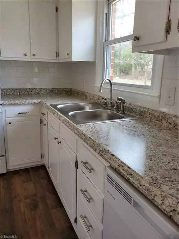 Mount Airy, NC 27030,161 Washington AVE