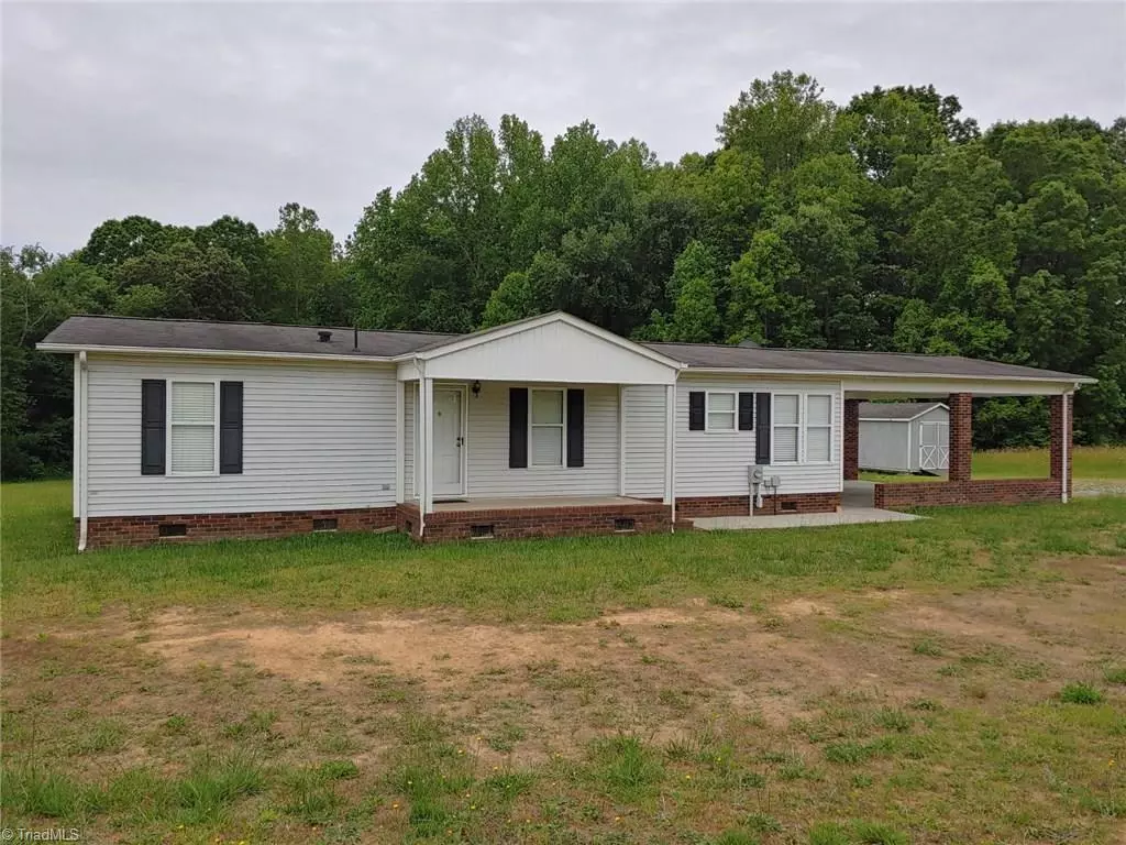 Mocksville, NC 27028,218 Shady Knoll LN