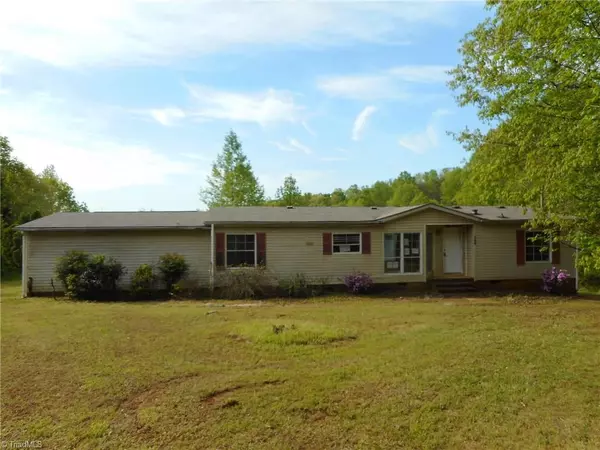 190 Belleville DR, Stoneville, NC 27048