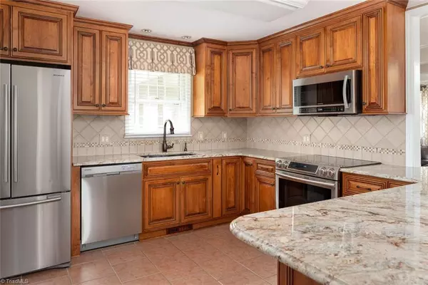 Summerfield, NC 27358,6922 Maynard RD