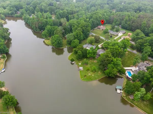 Summerfield, NC 27358,6922 Maynard RD