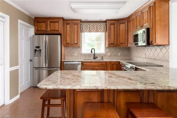 Summerfield, NC 27358,6922 Maynard RD