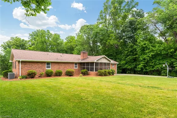 Summerfield, NC 27358,6922 Maynard RD