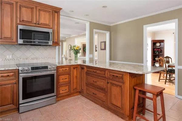 Summerfield, NC 27358,6922 Maynard RD