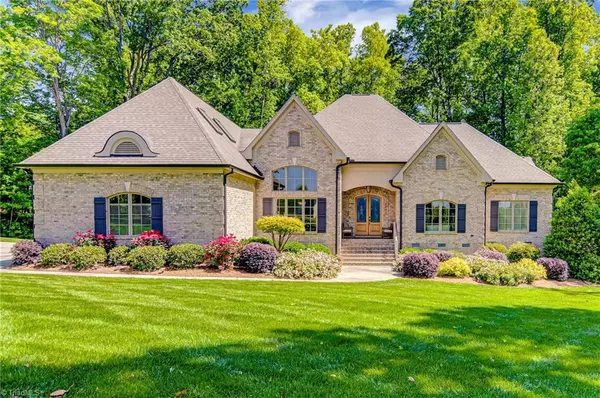 8500 Parkchester PL, Oak Ridge, NC 27310