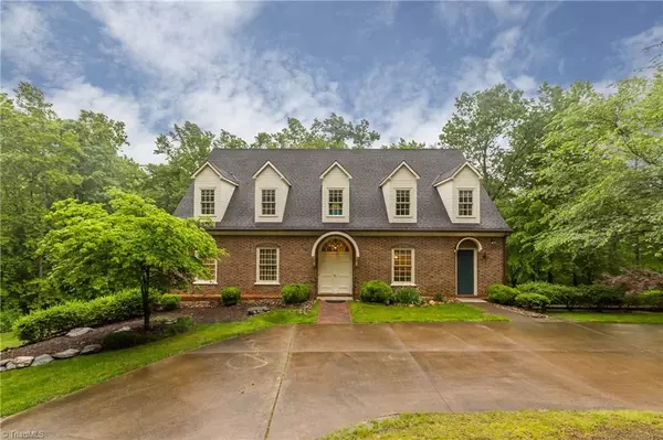 3006 Panther Ridge LN, Lewisville, NC 27023