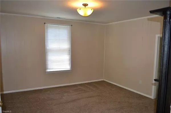 Mayodan, NC 27027,212 S 5th AVE