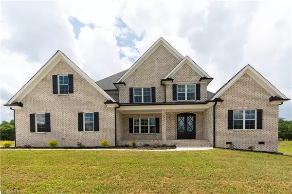 5305 Sicily ST, Oak Ridge, NC 27310