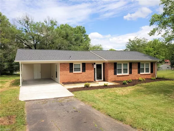 117 Dewsberry RD, King, NC 27021