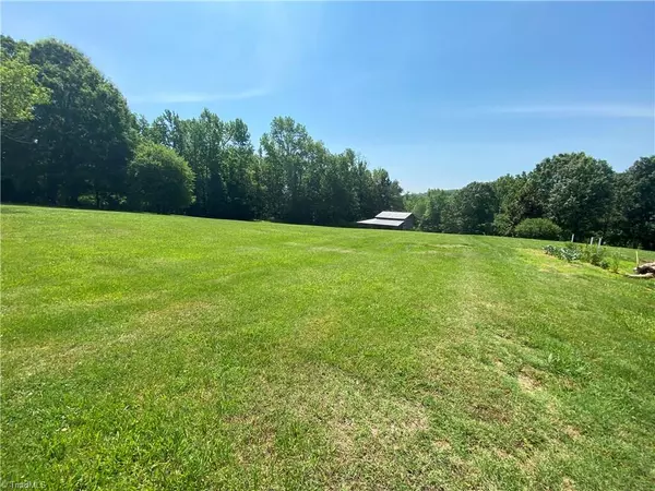 Stoneville, NC 27048,483 Snead RD