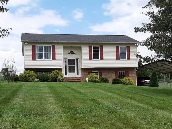 1140 Capella Ridge RD, King, NC 27021