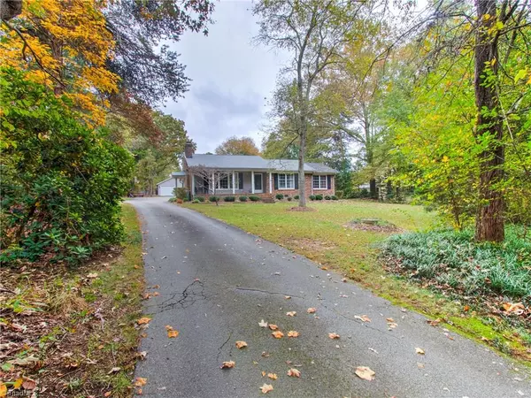 Summerfield, NC 27358,4952 US Highway 220 N