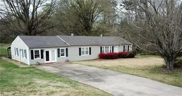 6633 Alley RD, Summerfield, NC 27358