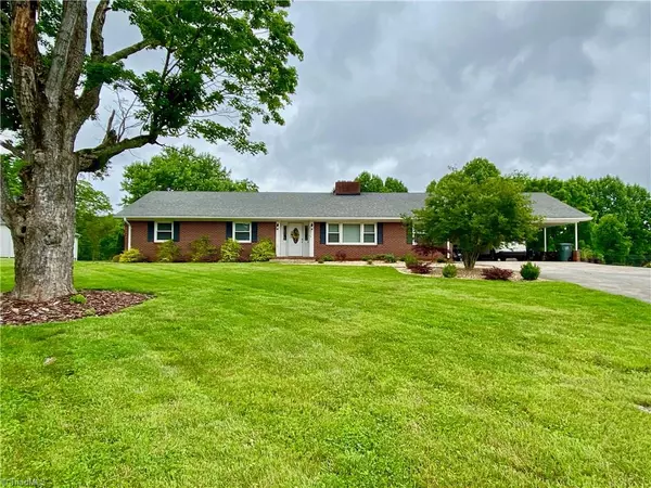 4616 Boone TRL, Millers Creek, NC 28651