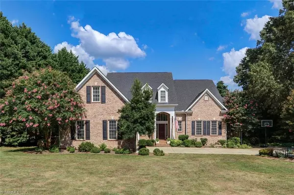 6102 Morganshire DR, Summerfield, NC 27358