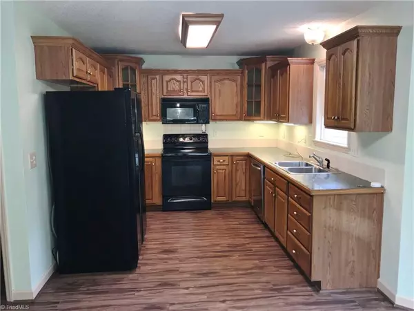 Mocksville, NC 27028,128 Beaver Branch TRL