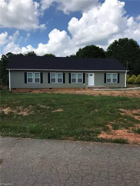 398 Holly ST, Boonville, NC 27011