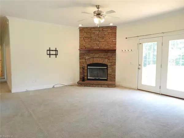 Hamptonville, NC 27020,3734 Westwood RD