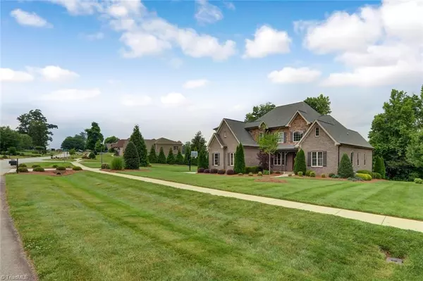 Oak Ridge, NC 27310,8880 Cravenwood DR