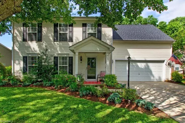 135 Pleasant Grove LN, Mooresville, NC 28115