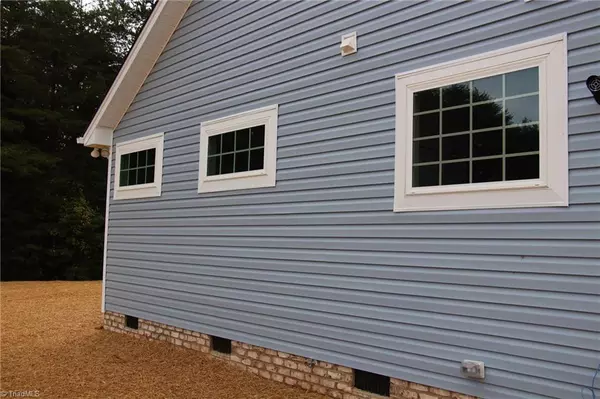 Stoneville, NC 27048,242 Beech Bend LN