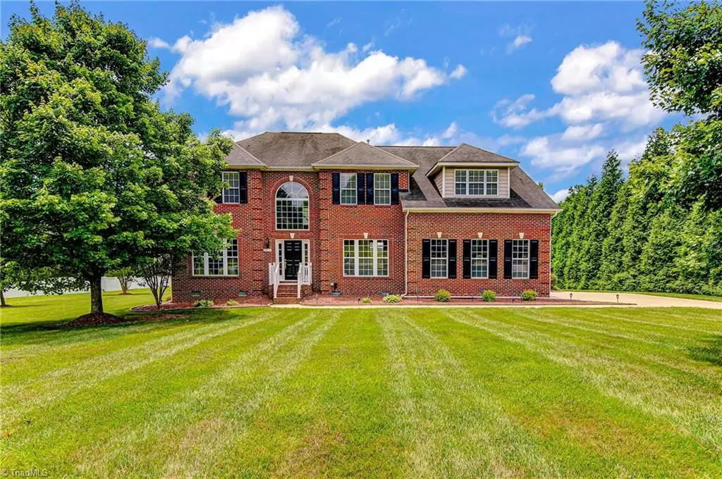 Oak Ridge, NC 27310,8415 Chartwell DR