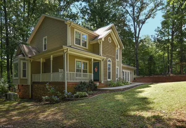 Mocksville, NC 27028,116 Lakeview RD