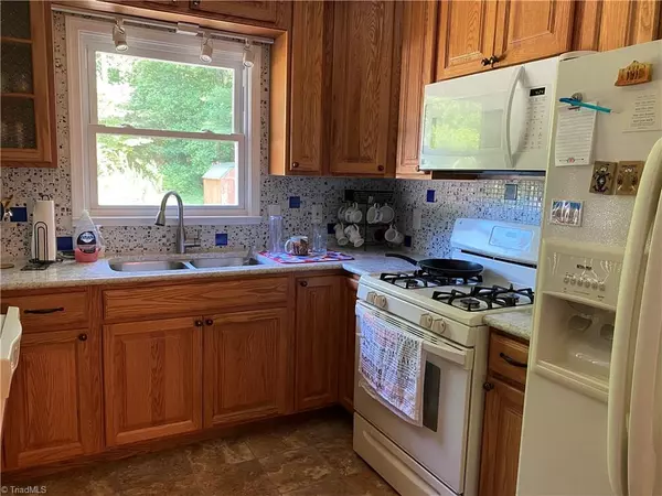 King, NC 27021,105 Mountainview CT