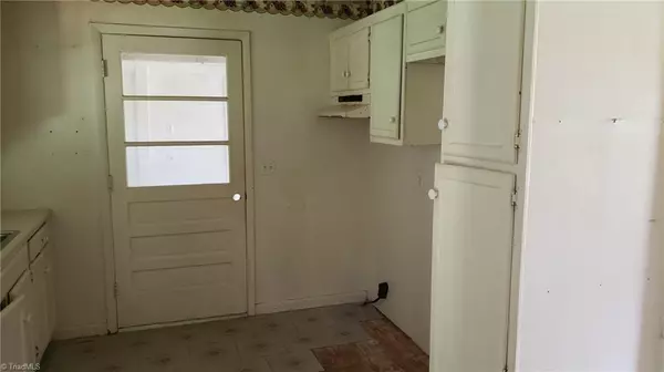 King, NC 27021,225 Natalie LN