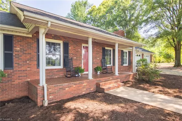 Hamptonville, NC 27020,5224 Sparks RD