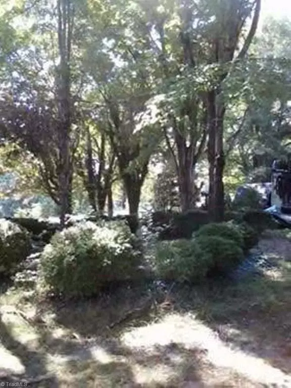 2345 US Highway 21, Hamptonville, NC 27020