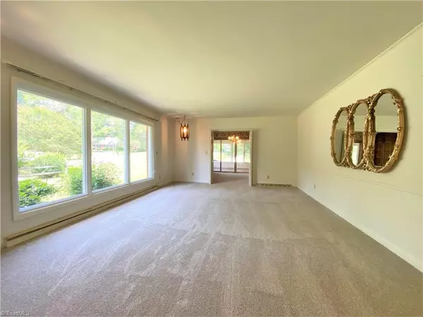 Stoneville, NC 27048,302 Lee ST