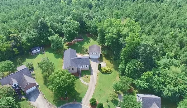 3606 Old Farm CT, Graham, NC 27253