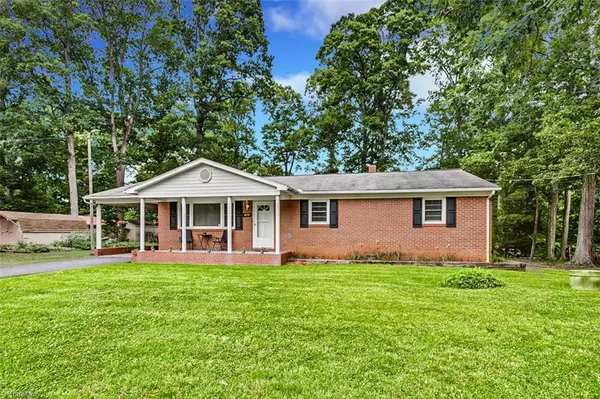 5172 Ridgeview RD, Archdale, NC 27263