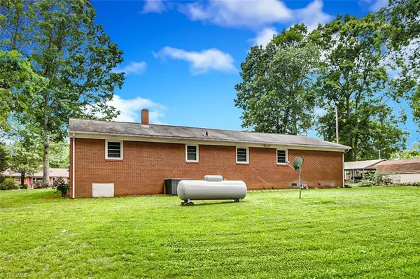 Archdale, NC 27263,5172 Ridgeview RD