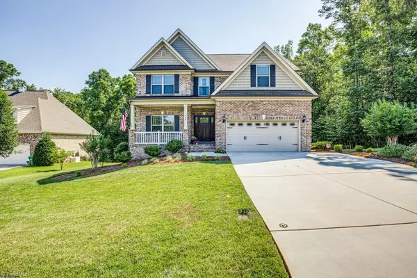 400 Scenic DR, King, NC 27021