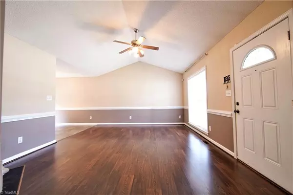 Thomasville, NC 27360,11 Thomasville High DR