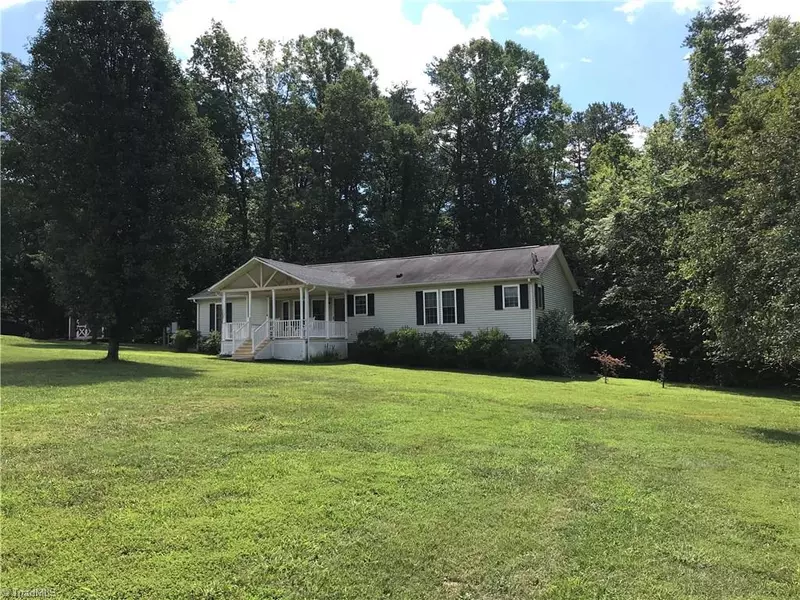 1012 Precinct RD, Pilot Mountain, NC 27041