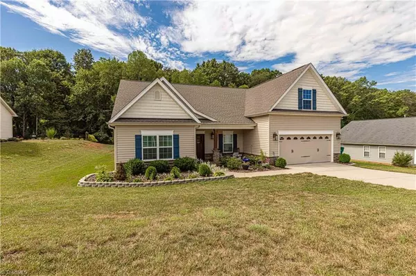 King, NC 27021,113 Pilot Bluff DR
