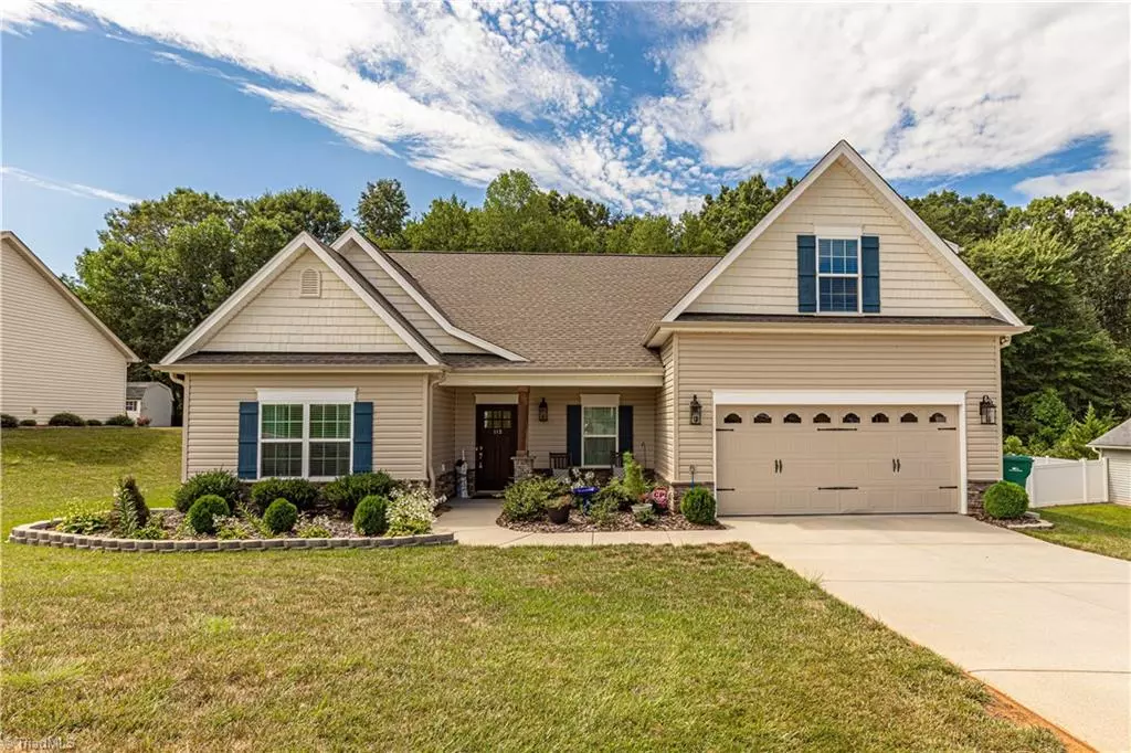 King, NC 27021,113 Pilot Bluff DR